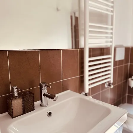 Saint George's House 4 Apartament *